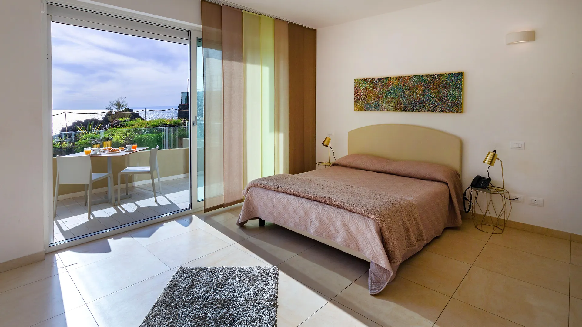 Zeus Hotel - Aparthotel - Meeting & Congress contacts